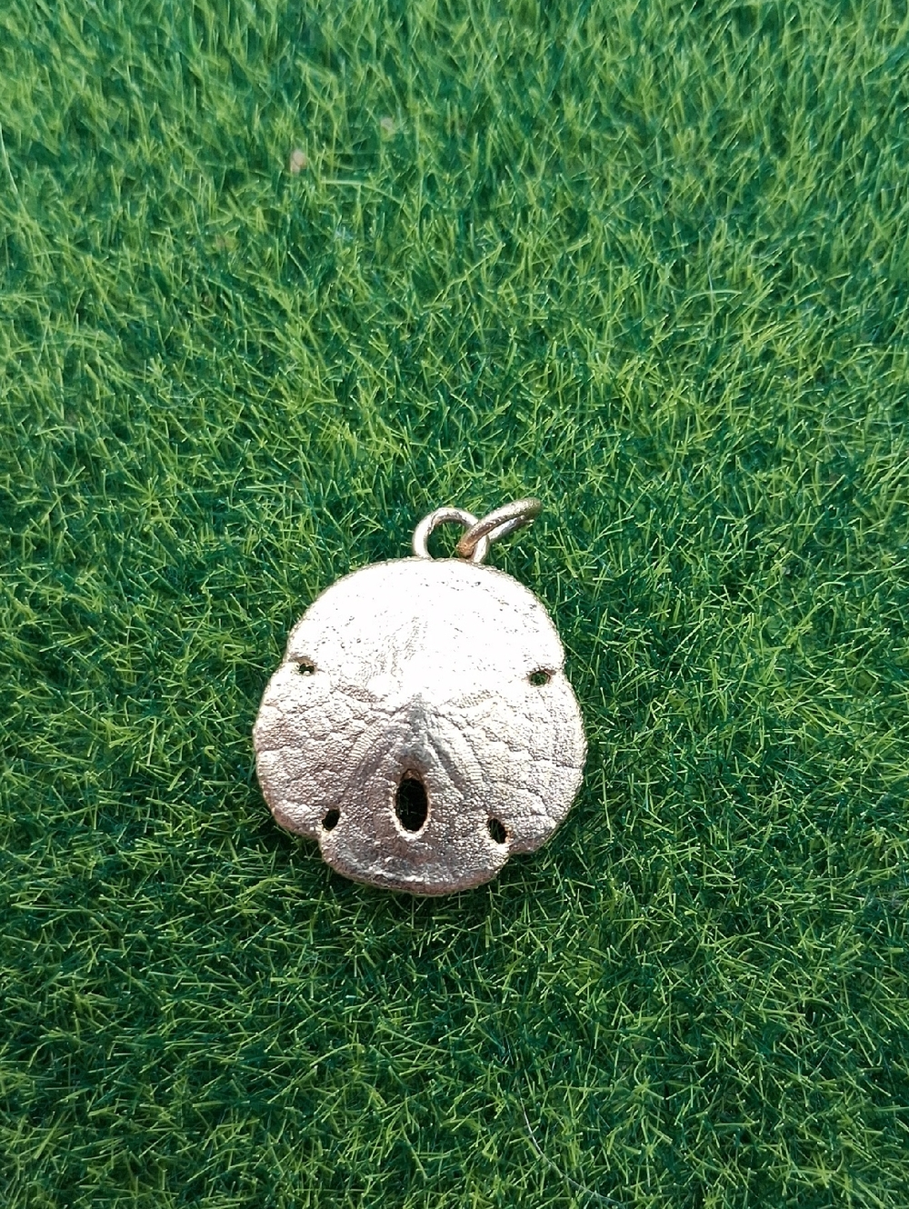 Sand Dollar Pendant Charm P409